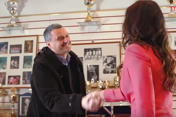 Radonjić ugostio prelepu Zvezdinu voditeljku i otkrio joj detalje iz života koje malo ljudi zna! (VIDEO)