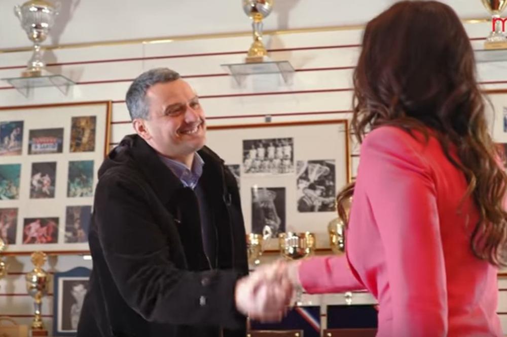 Radonjić ugostio prelepu Zvezdinu voditeljku i otkrio joj detalje iz života koje malo ljudi zna! (VIDEO)