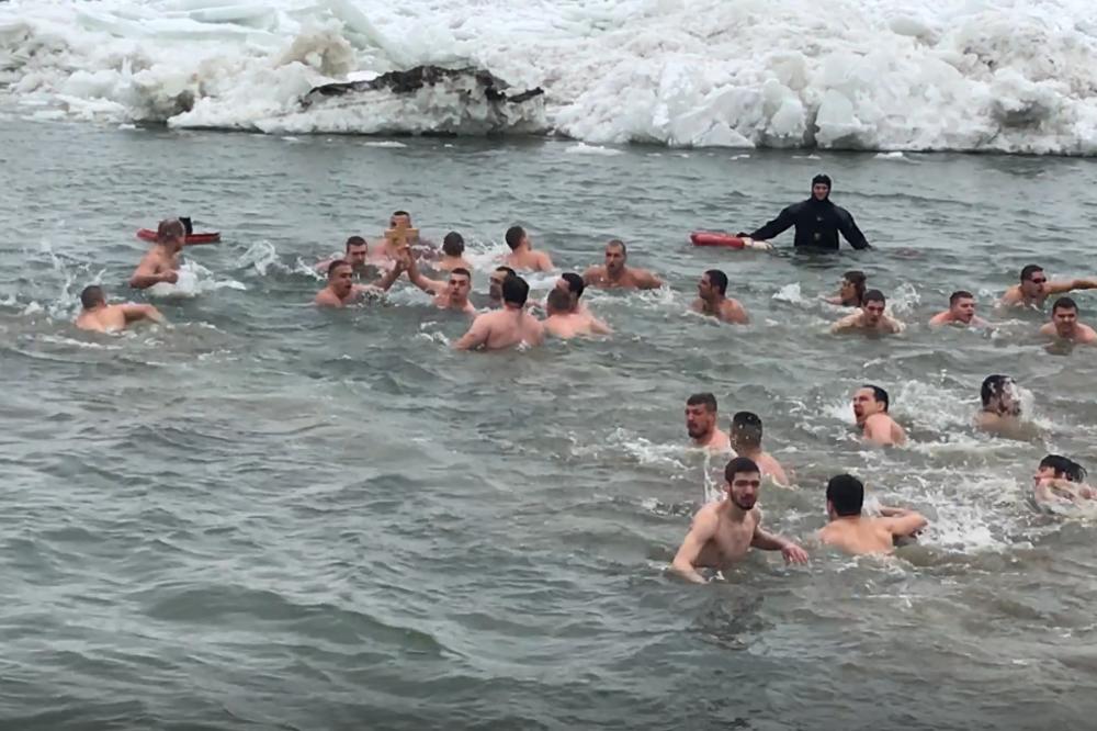 OVA TRKA ZA KRST JE JEDINSTVENA! Nema pobednika, a svi su POBEDILI! (VIDEO)