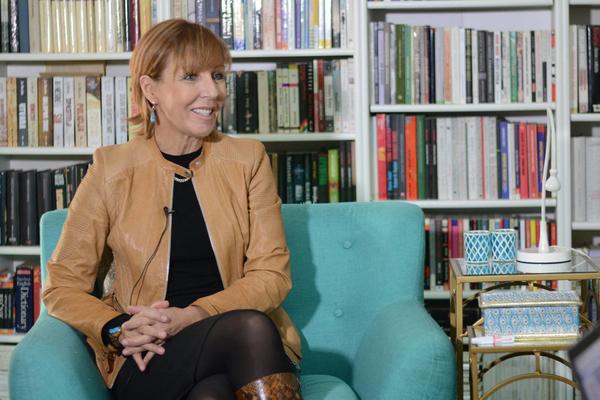 JELENA MILIĆ ZA ESPRESO: Razmišljam koga da podržim na izborima: Šešelja, Dačića ili Obradovića! (VIDEO)