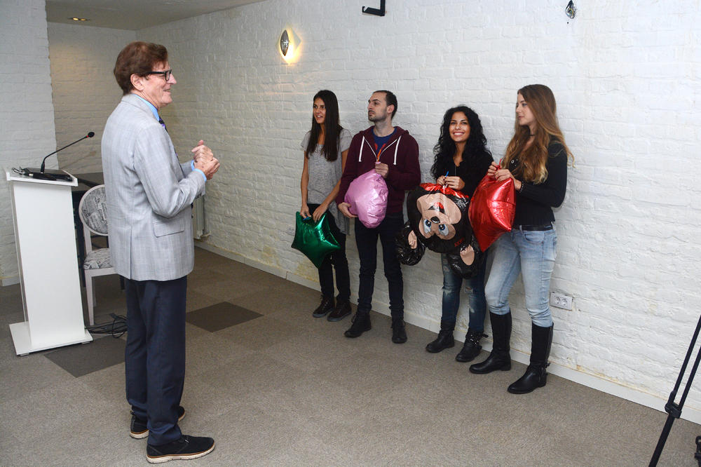 NIŠTA GORE U ŽIVOTU NISTE ČULI! Minja Subota sastavio Espreso hor i ogluveo sve u studiju! (VIDEO)