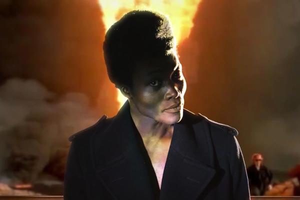 Svetleća MUNJA ISTINE U MRAČNIM VREMENIMA: Konačno novi Gorilaz! (VIDEO)