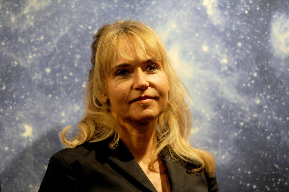 ZAVIRITE U PORODIČNI DOM ANICE DOBRE: U ovom LUKSUZU glumica živi sa biznismenom i ćerkom Majom