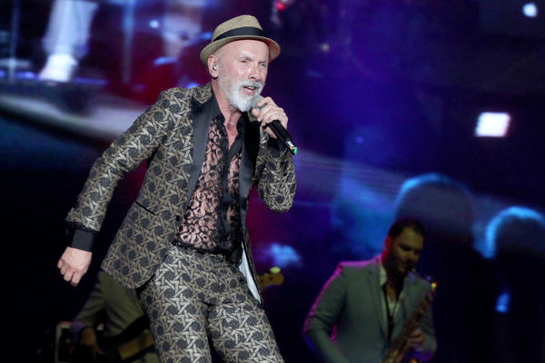 DINO MERLIN JE SAD STVARNO ZAPREPASTIO FANOVE kad je uradio jednu neverovatnu stvar! (VIDEO)