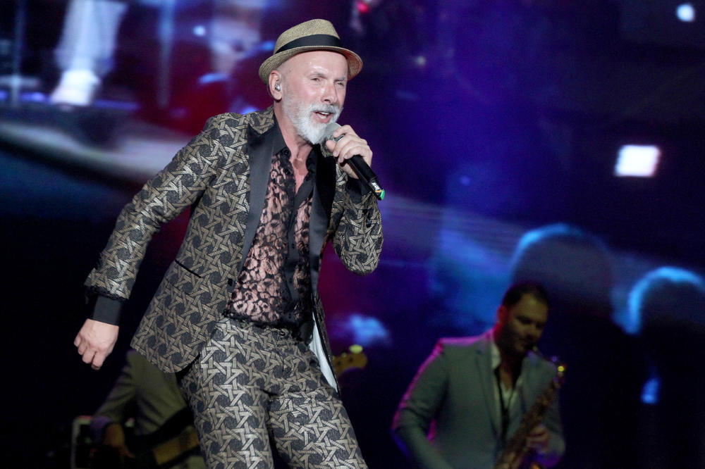 DINO MERLIN JE SAD STVARNO ZAPREPASTIO FANOVE kad je uradio jednu neverovatnu stvar! (VIDEO)