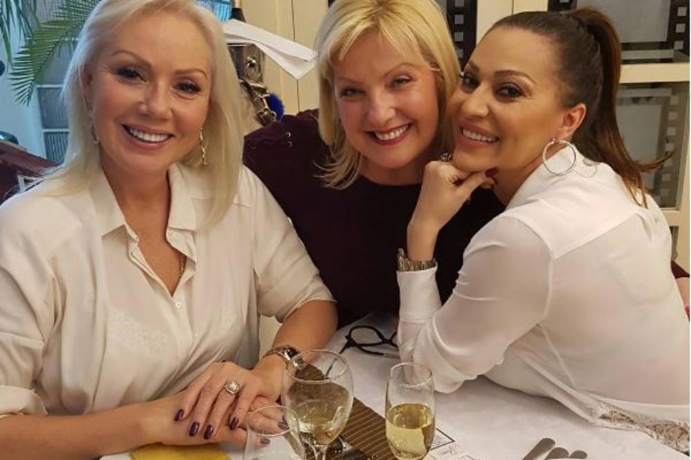 CECA, BRENA I SNEŽA NA JEDNOM MESTU: Nema šanse da pogodite odakle njih tri zajedno! (FOTO)