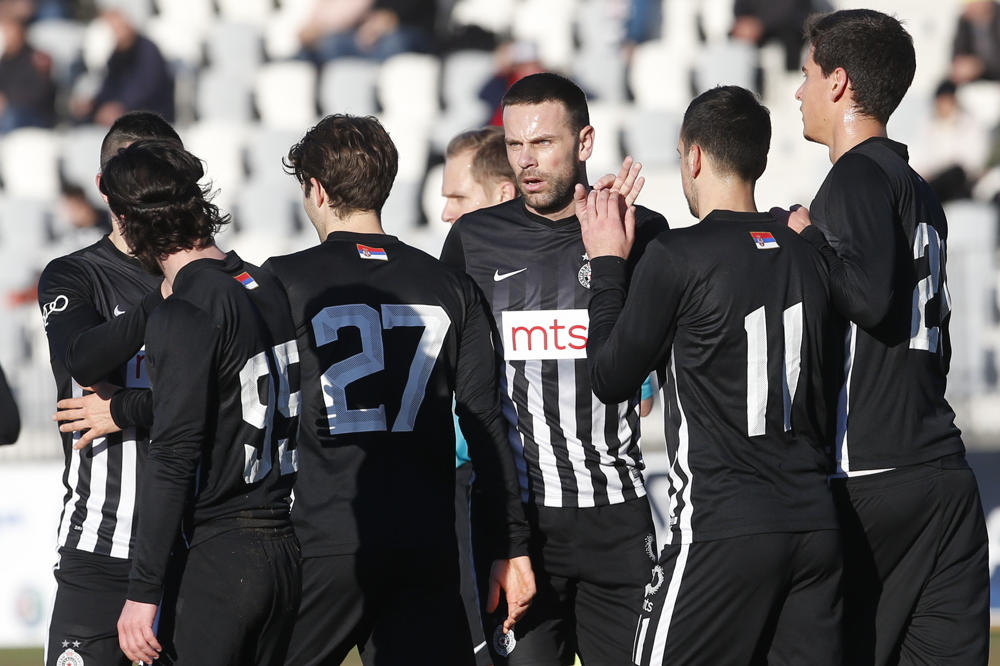 Đurđević razbucao Slovence het-trikom, Grobari iz Trsta došli da gledaju Partizan! (FOTO) (VIDEO)