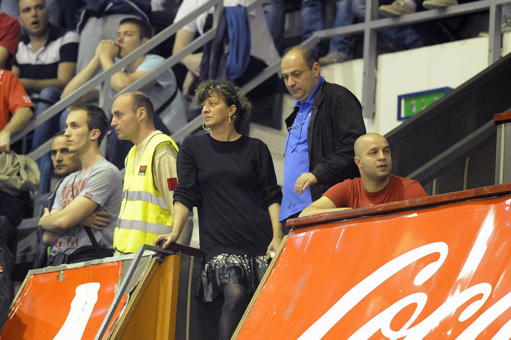 ŽESTOK ODGOVOR VESNE ČOVIĆ NA UVREDE: Isprozivala Grobare, upravu Partizana i Džikića!