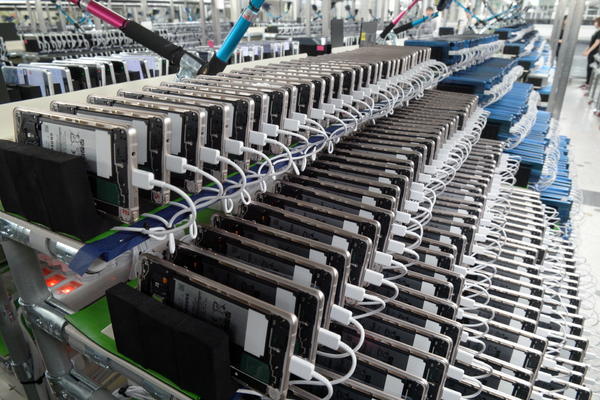 Gorelo je more, topio se Samsung: Otkriven uzrok propasti Galaksije! (FOTO) (VIDEO)