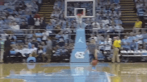 Ovaj klinja može da ubode KOŠ SA POLA TERENA KAD GOD HOĆE! (VIDEO)