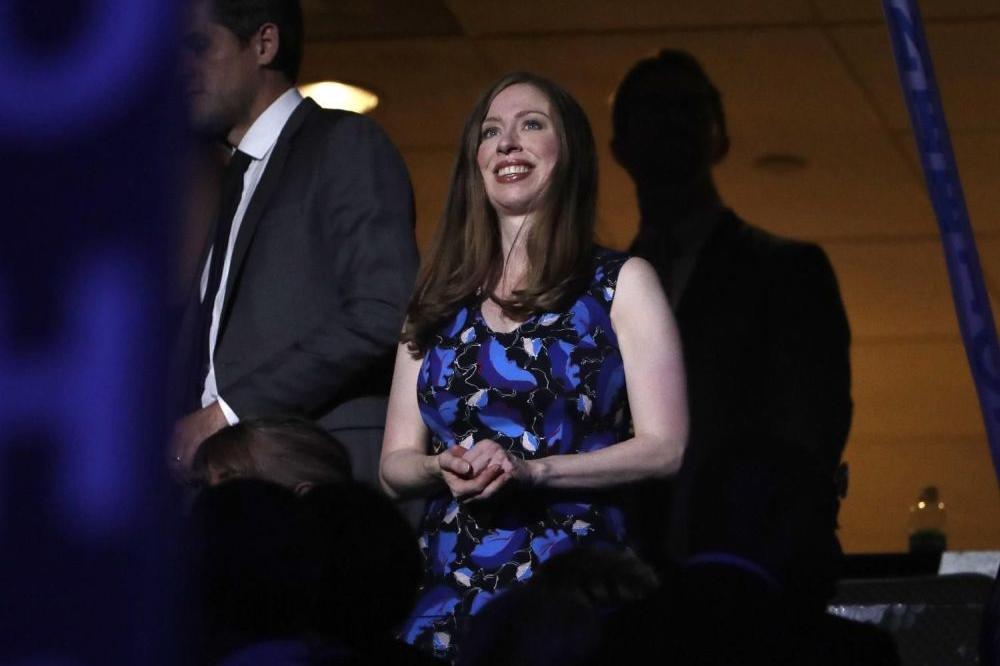 Šta će joj reći MAMA? Hilarina ćerka ČELSI brani TRAMPOVOG SINA! (FOTO) (VIDEO)