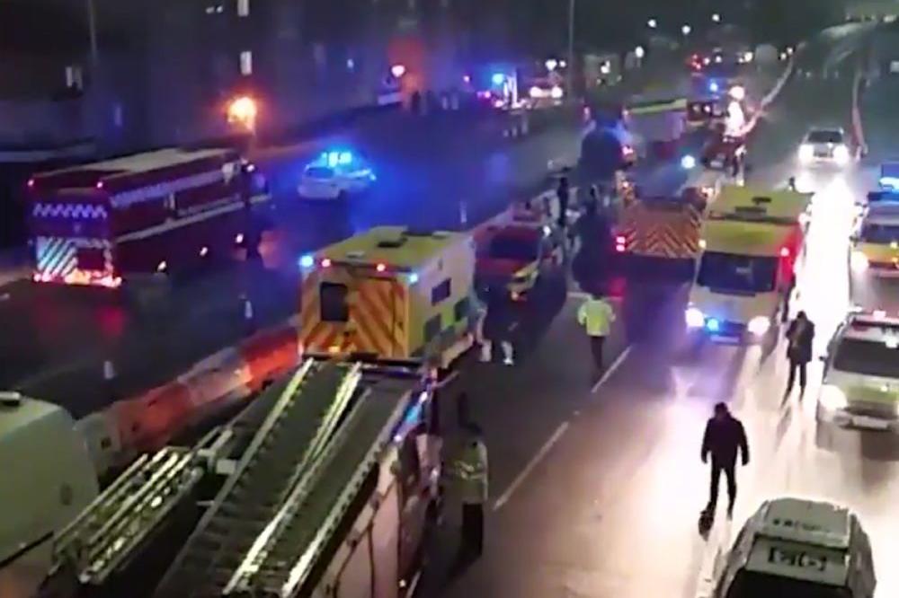 Stravična EKSPLOZIJA u LONDONU! Policajci i vatrogasci na ulicama, ima povređenih, a NIKO NE ZNA ŠTA SE DESILO?! (VIDEO)