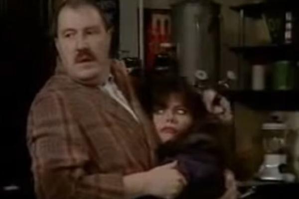 Zbog ovoga smo ga voleli! 5 najjačih fora iz Alo Alo zbog kojih smo se smejali do suza! (VIDEO)