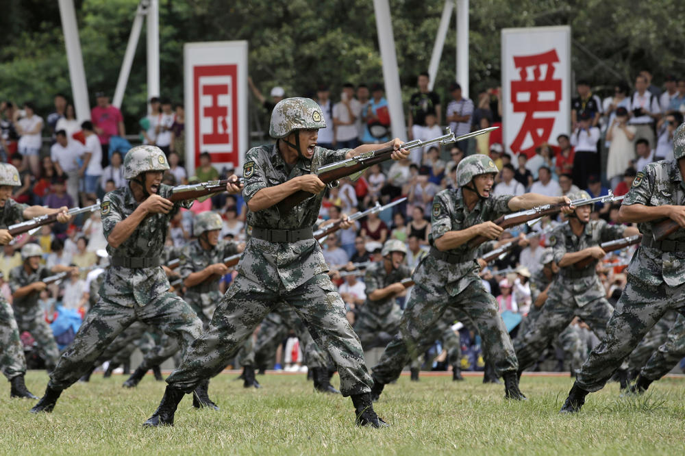 KINA PRETI AMERICI: Branićemo svoja prava!