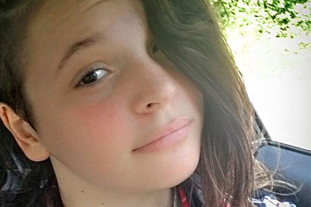 Sofi (13) se obesila u šumi jer je raskinula sa devojkom: Ostavila je jezivu oproštajnu poruku na Fejsbuku!