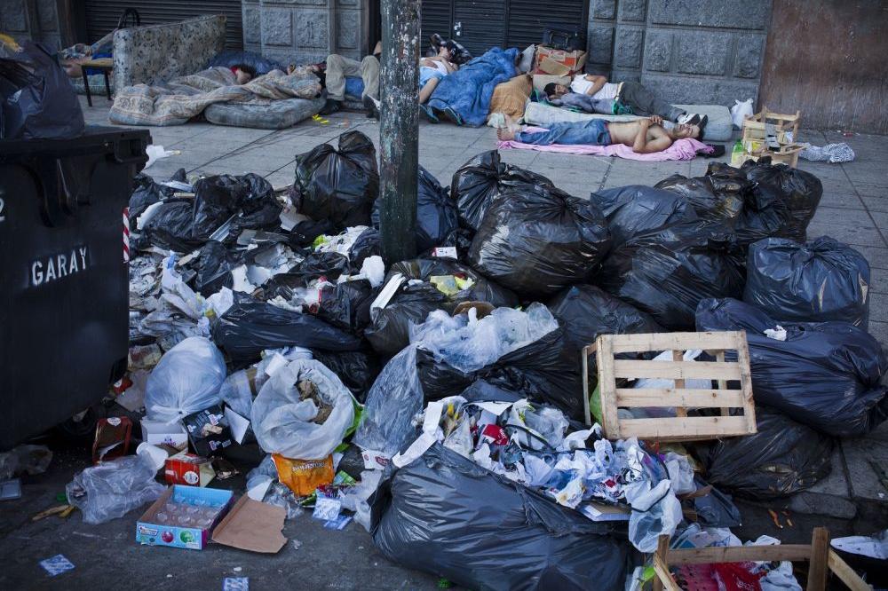 Tehnologija u službi humanosti: Ovih 8 IZUMA olakšaće život BESKUĆNICIMA širom planete! (FOTO) (VIDEO)