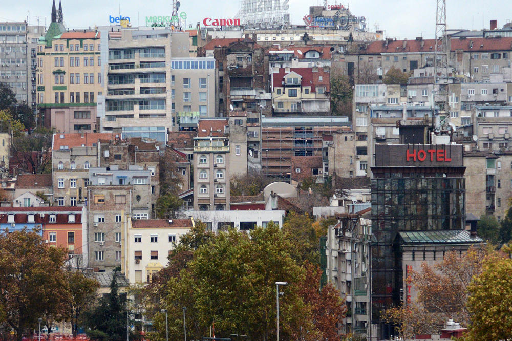 PLATA 300, A RATA ZA STAN 200 EVRA! Ko preživi ovaj kredit živeće 100 godina!