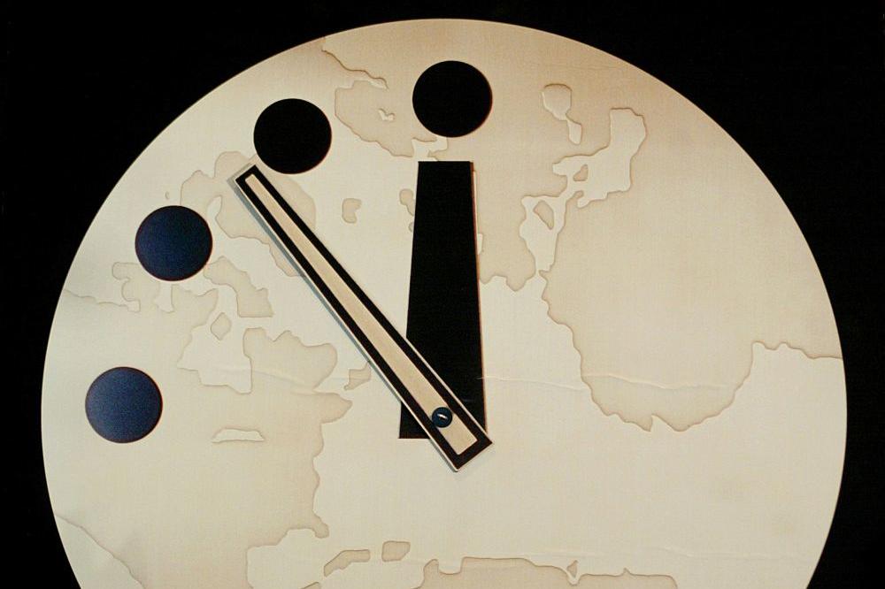 NOĆAS POČINJE LETNJE RAČUNANJE VREMENA: Ne zaboravite da pomerite sat