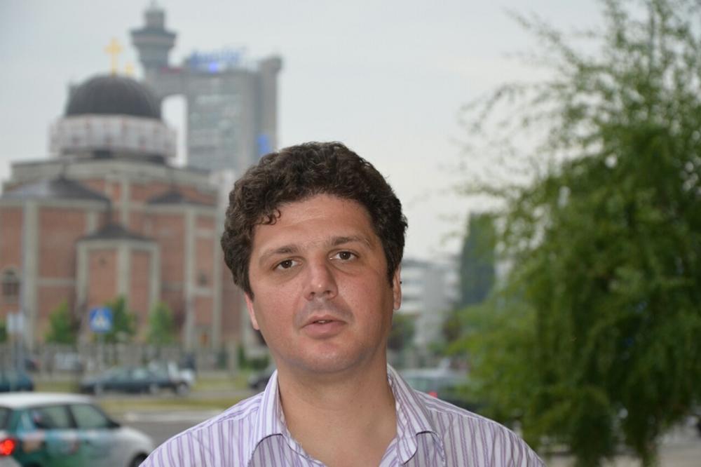 BRATISLAV JUGOVIĆ O ZAHTEVU DVERI DA VULIN PODNESE OSTAVKU: Boško Obradović je zloupotrebio novac jedne velike srpske svetinje! (FOTO)