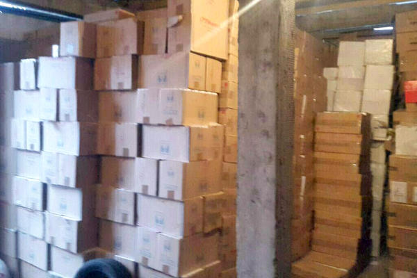 POGLEDAJTE JEDNU OD NAJVEĆIH ZAPLENA CIGARETA U SRBIJI: Preko 600.000 paklica na jednom mestu (FOTO)