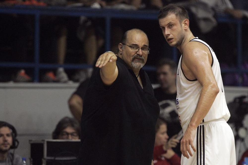 Partizan ponovo nemoćan protiv Budućnosti: Poraz koji u Humskoj nagoveštava crveno svetlo! (FOTO)