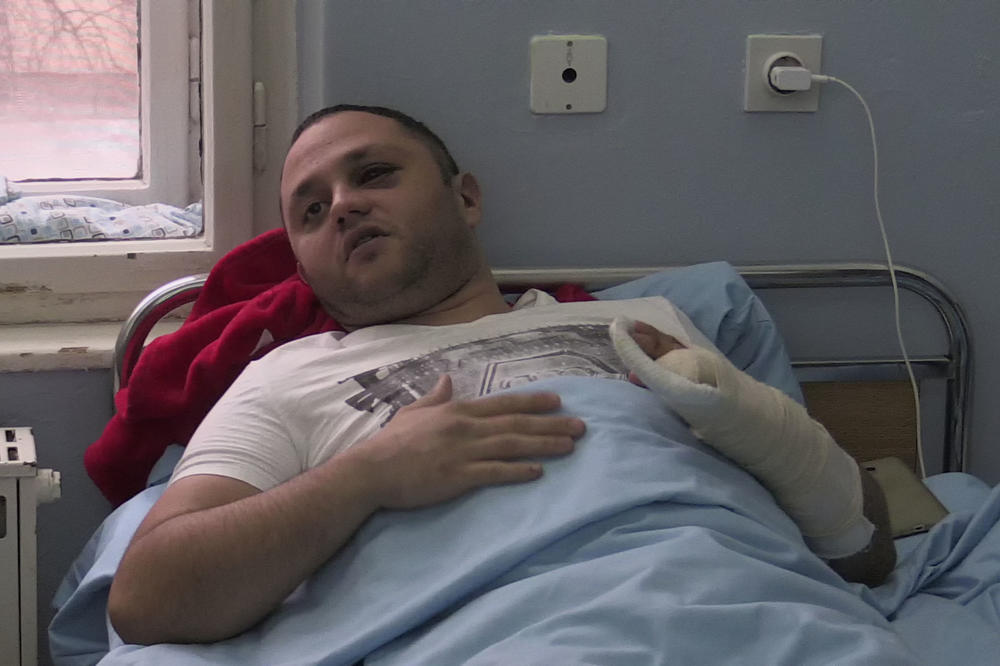 BRUTALNO PRETUČENOG ŽANDARMA POSETILE KOLEGE: Prebijanje policajaca neće biti tolerisano!