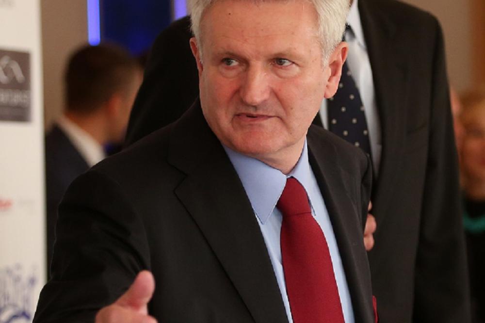 AGROKOR PRED BANKROTOM, DUŽNI ČAK ŠEST MILIJARDI EVRA: 7.000 srpskih radnika strepi za posao?!