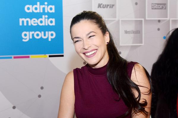 UDAJE SE SRPSKA MONIKA BELUČI: Mandićeva bivša na ludi kamen staje u SUBOTU!