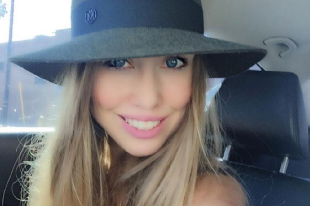 MUČENI KEBA, OTPAŠĆE MU OBRVE KADA OVO VIDI! Prvo je gledao snajkine po**o fotke, a sada mu ĆERKA objavila - GUZU