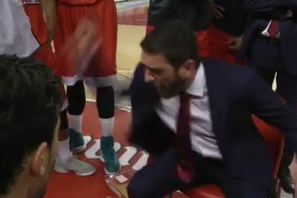 Mislili ste da je Žoc strašan kad se iznervira? Očigledno niste videli trenera Manrese! (VIDEO)