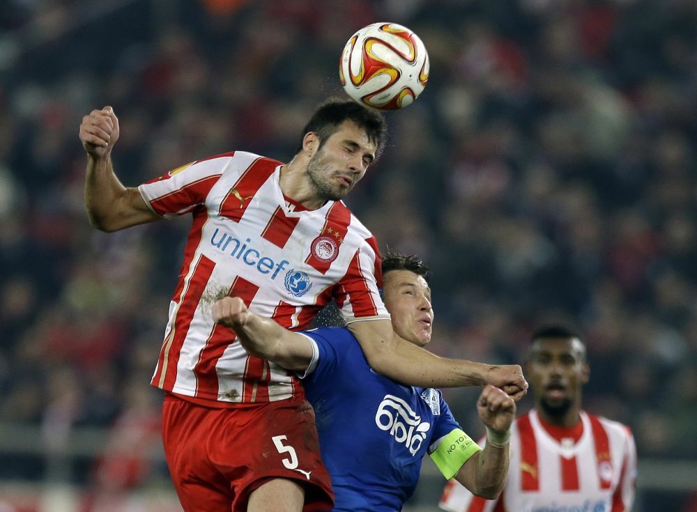 Luka Milivojević  dok je nosio dres Olimpijakosa