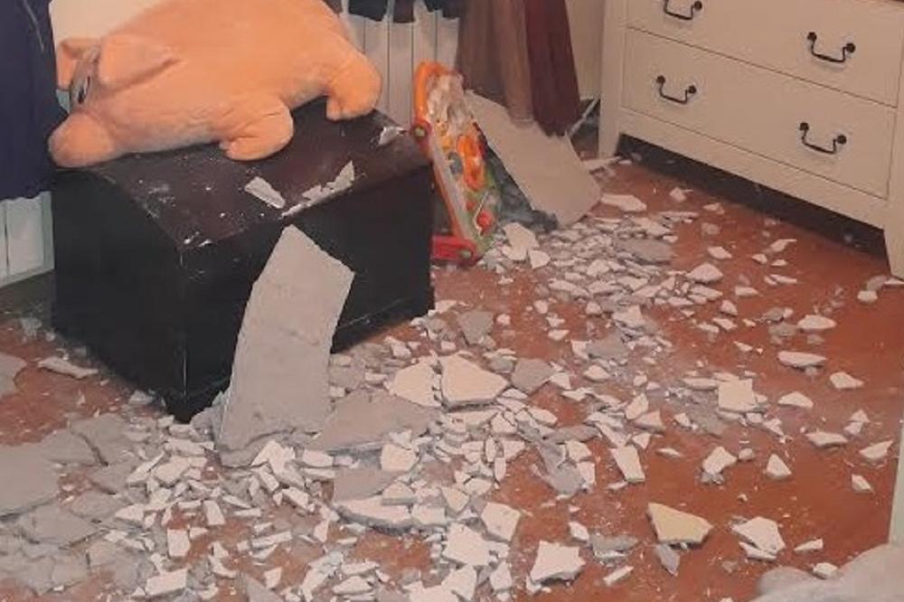 SRBIJO, da li se STIDIŠ? Plafon se srušio u sobi dvogodišnje bebe, a niko od nadležnih ne reaguje! (FOTO)