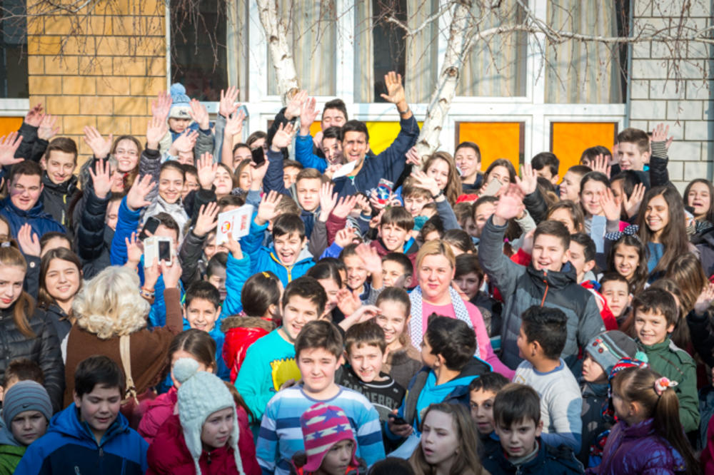 Đoković nije u Nišu samo zbog Dejvis kupa, već i da upozna nove drugare! (FOTO)