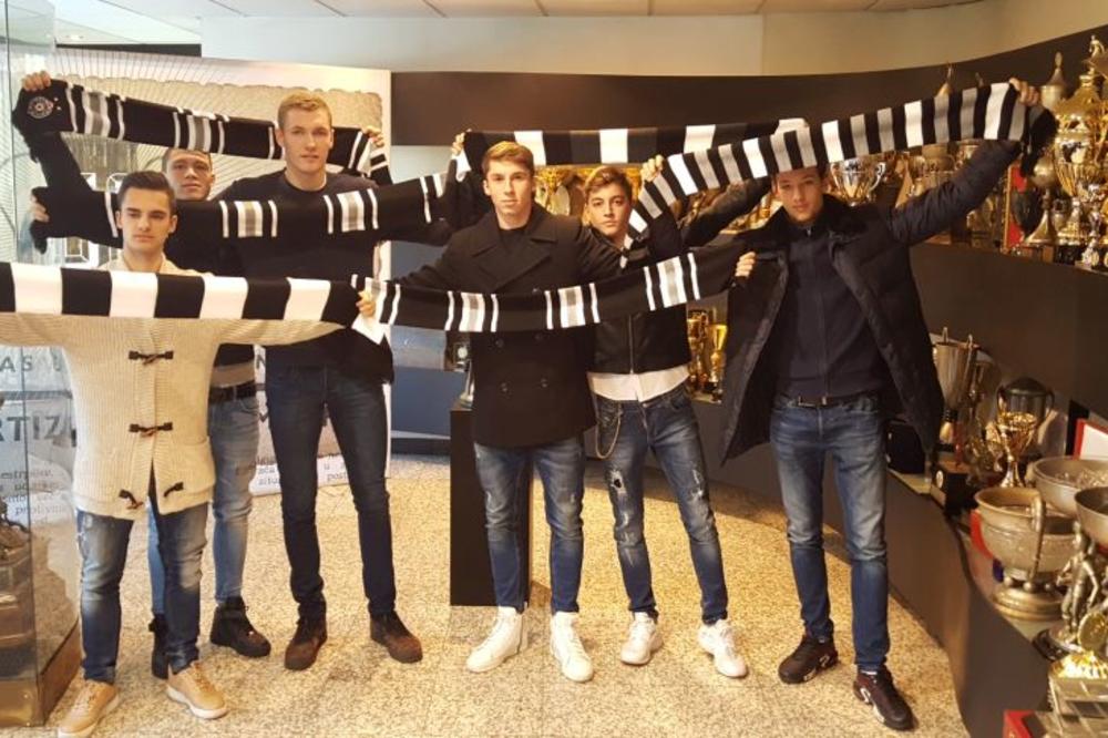CRNO-BELA BUDUĆNOST: Oni će nositi Partizan za nekoliko godina! (FOTO)