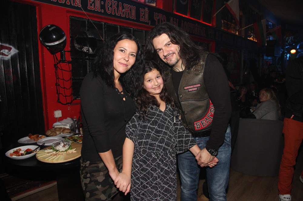 Žurka za decu i poznate! Aca Amadeus proslavio rođendan ćerke Vaske! (FOTO) (VIDEO)