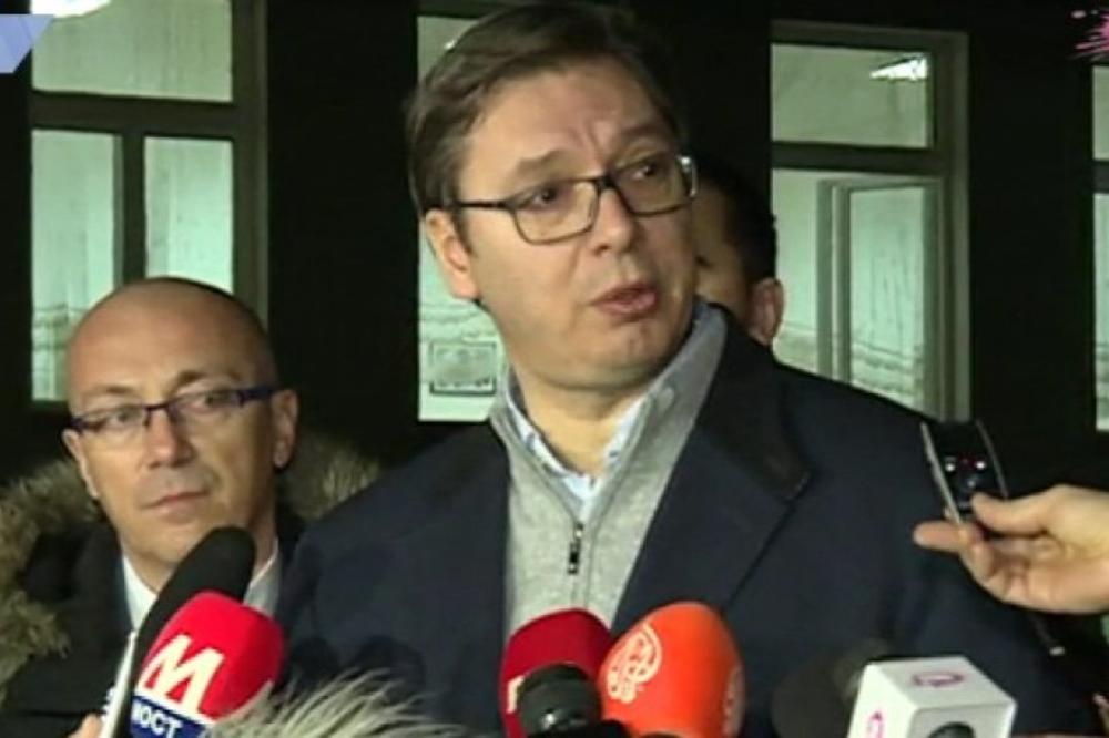 VUČIĆ SA KOSOVSKIM SRBIMA U RAŠKOJ: Nekome je nečista savest, a nas optužuju za propagandu!
