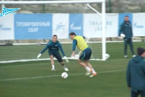 Je li Bane bek, štoper ili špic? Ne dajte Konteu da vidi šta je Ivanović uradio na prvom treningu, liće gorke suze! (VIDEO)