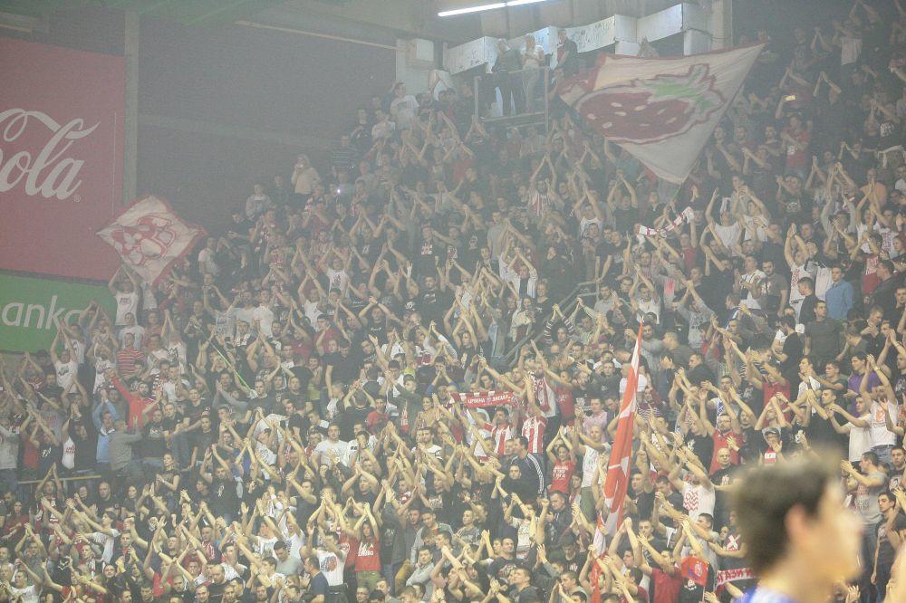 Delije su dočekale Atamana zaglušujućim zvižducima, a onda je zagrmelo ime koje para uši svakom Turčinu! (VIDEO)