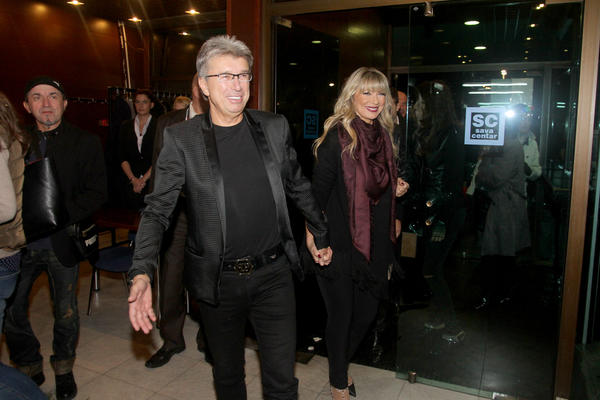 NAPUNILA JE 18 GODINA, A NIKO JE NIKAD NIJE VIDEO: Saša Popović i Suzana Jovanović progovorili o svojoj ĆERKI koja se krije od medija! (FOTO)