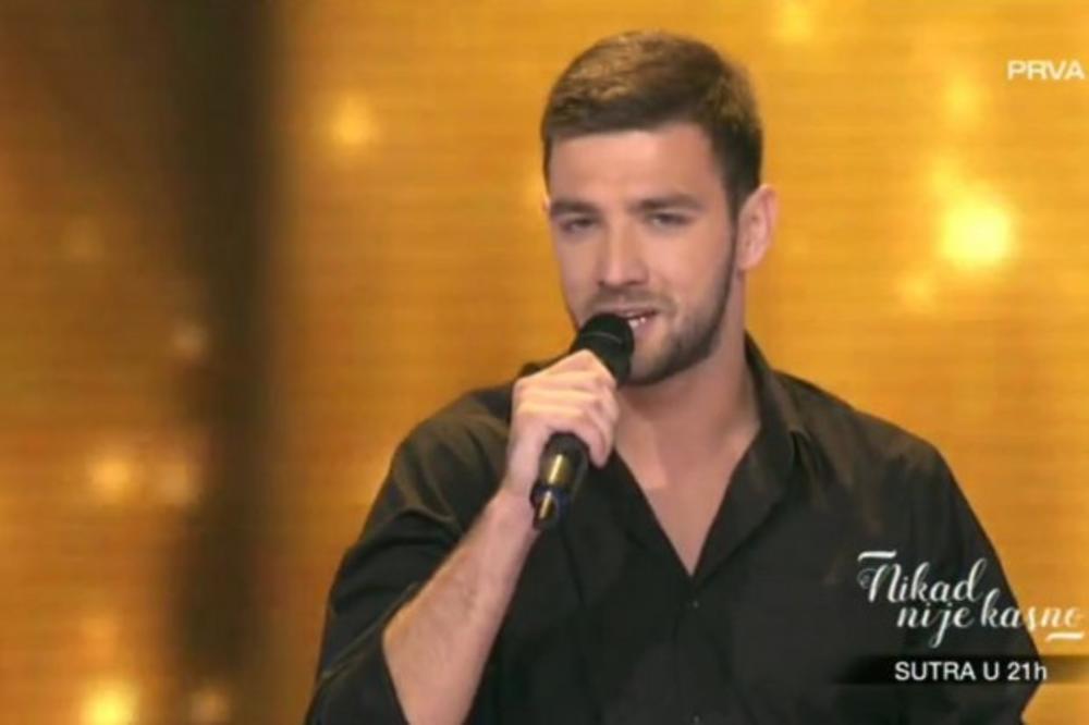 OPASNO DOBAR FRAJER! Takmičar u Zvezdama Granda je rođeni brat sada POZNATOG pevača! (VIDEO)