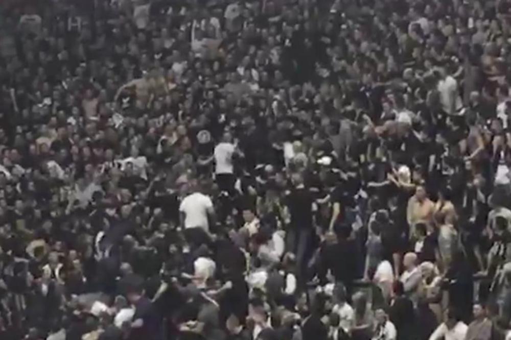 SAMI IZAZVALI INCIDENTE: Međusobne tuče Grobara, jednom navijaču razbijena glava! (VIDEO)