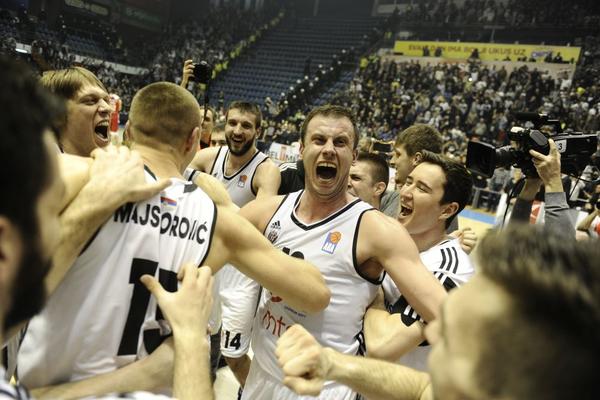Bratska dobrodošlica za Partizan u Solunu! PAOK na sjajan način najavio spektakl! (FOTO)