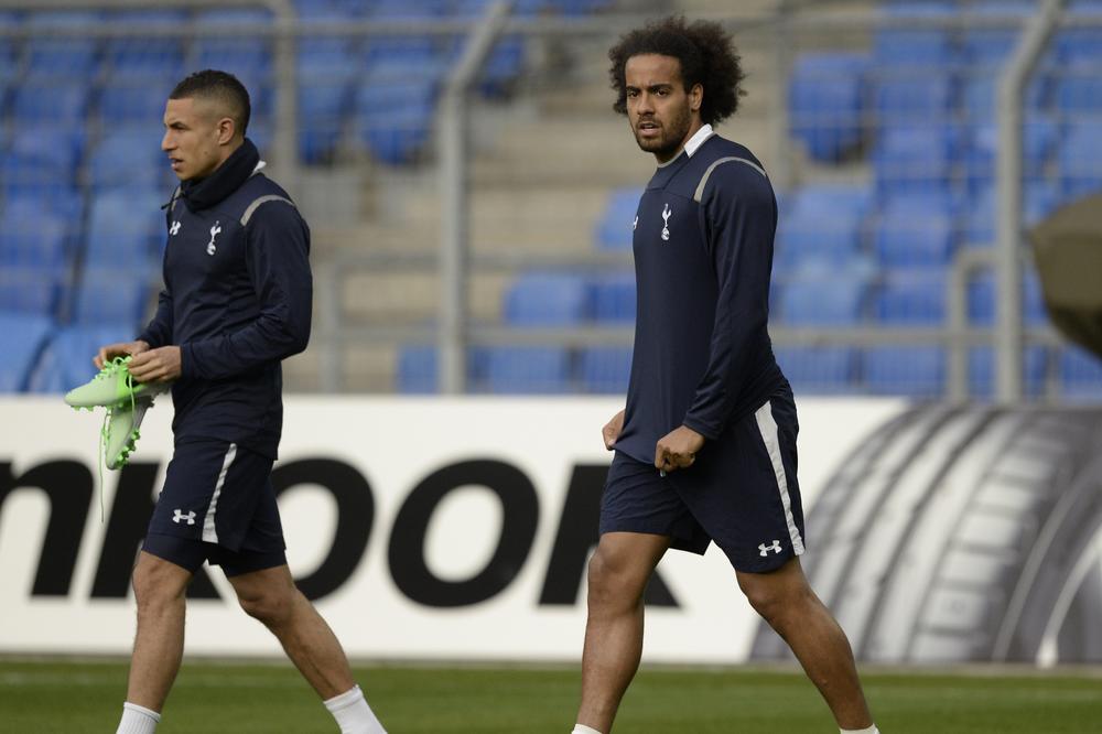 JOŠ JEDAN UHAPŠENI FUDBALER! Bivši igrač Totenhema mrtav pijan havarisao po metrou, rušio sve pred sobom! (FOTO) (VIDEO)