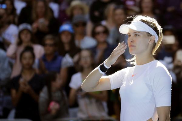 GENIJALAC! Evo kako su Pejtriotsi pomogli momku da zakaže dejt sa jednom od najseksipilnijih teniserki sveta! (FOTO)