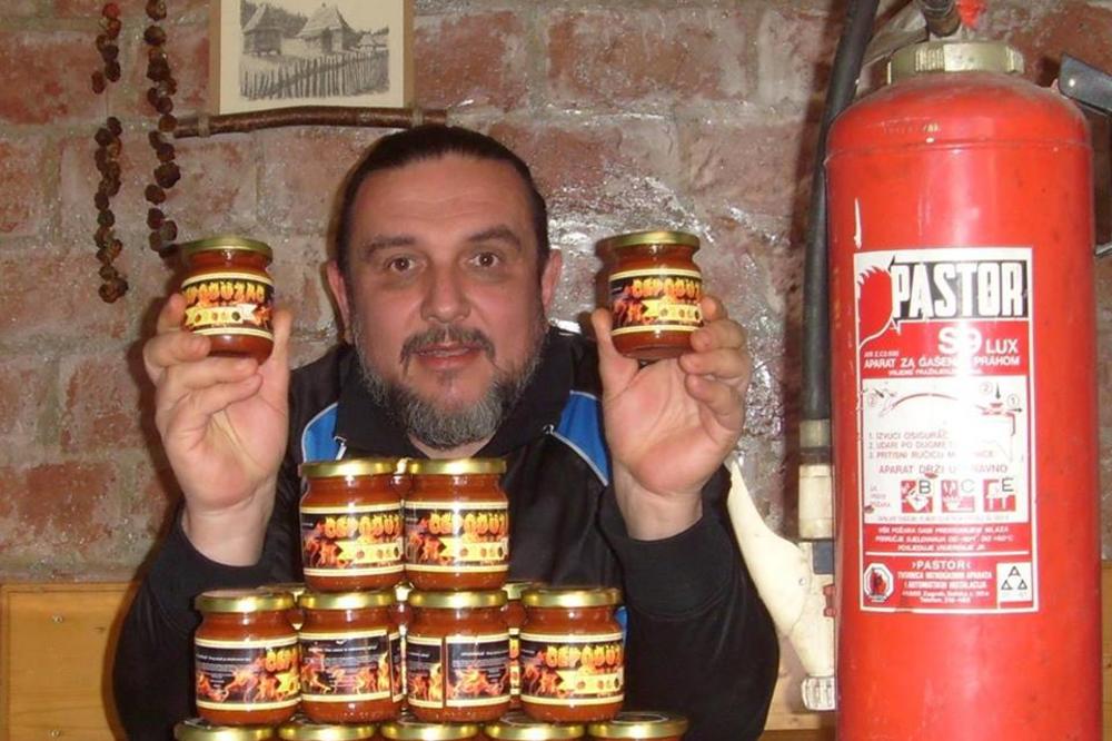 CEPOGUZAC: Kad POJEDETE ovaj leskovački sos, odmah BLJUJETE vatru, ali OTPOZADI!