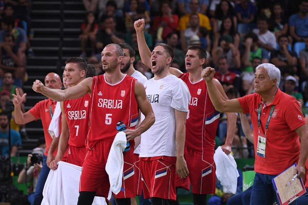 Šta je Štimac hteo da poruči ovim tvitom o Simonoviću? (FOTO)