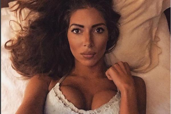 Ne zna se ko je lepši! Ovo je ćerka Maje Volk koja je MEGA RIBA, ali čekajte tek da vidite njenog MUŽA KOŠARKAŠA! (FOTO)