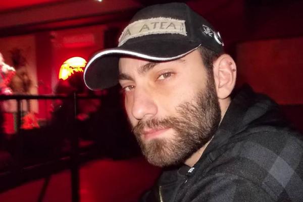 PRECRTAO KUKASTI KRST, pa ga PREBILI usred Beograda: Ono što tek sledi zgranuće vas! (FOTO)