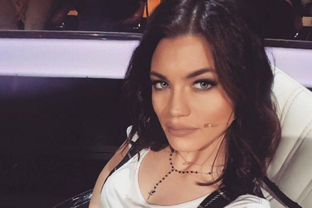 ONI SU JOJ SVE! Odrasla je sa njima, a GDE su NESTALI roditelji Milice Pavlović?