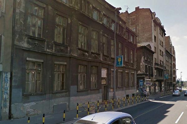 DECA ĆE ODUSTATI OD ŠKOLE ZBOG OVE ODLUKE: Đake iz Brankove ulice sele, roditelji BESNI! (FOTO)